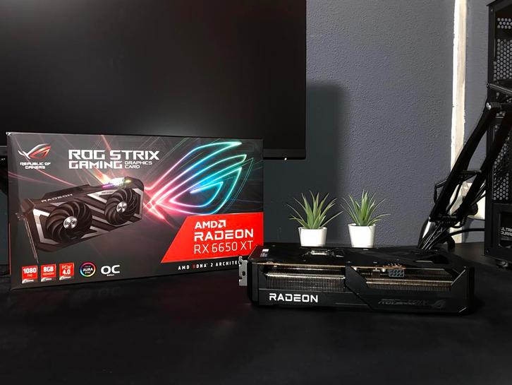 ASUS ROG Strix RX 6650 XT, Computers en Software, Videokaarten, Zo goed als nieuw, AMD, PCI-Express 4.0, GDDR6, HDMI, Ophalen of Verzenden