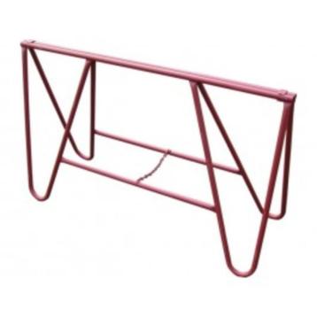 Te koop 2 ijzeren opklap schragen 110 cm X 78 cm beschikbaar voor biedingen
