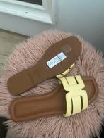 Primark Sandalen - Maat 39 - Nieuw, Geel, Nieuw, Ophalen, Slippers