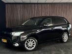 Mitsubishi Outlander 2.0 PHEV instyle+ ALLE OPTIES/PANORAMAD, Auto's, Mitsubishi, Zwart, 4 cilinders, Zwart, Vierwielaandrijving