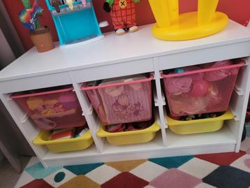 Ikea speelgoedkast beschikbaar voor biedingen