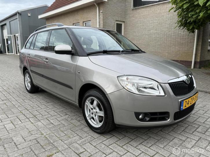 Skoda Fabia Combi 1.4-16V Ambiente, Auto's, Skoda, Bedrijf, Te koop, Fabia, ABS, Airbags, Airconditioning, Alarm, Boordcomputer