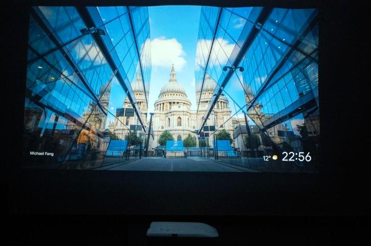 Laser HD Ultra short-throw Beamer Casio XJ-UT311WN!, Audio, Tv en Foto, Beamers, Zo goed als nieuw, Overige technologieën, HD (720)