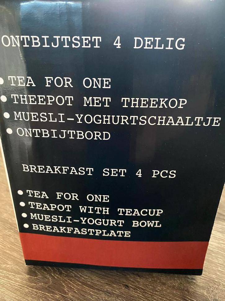 Ontbijtset 4-delig - Nieuw!, Huis en Inrichting, Keuken | Servies, Nieuw, Compleet servies, Effen, Porselein, Ophalen