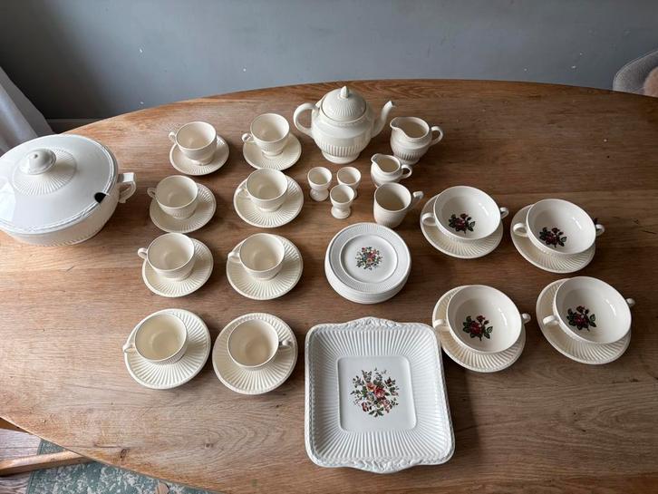 Diverse Wedgwood servies Barlaston Edme USA des. Pat 61298, Antiek en Kunst, Antiek | Servies compleet, Ophalen of Verzenden