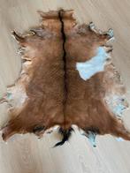 Vintage dierenhuid vloerkleed, Huis en Inrichting, 100 tot 150 cm, Wit, Zo goed als nieuw, Overige vormen