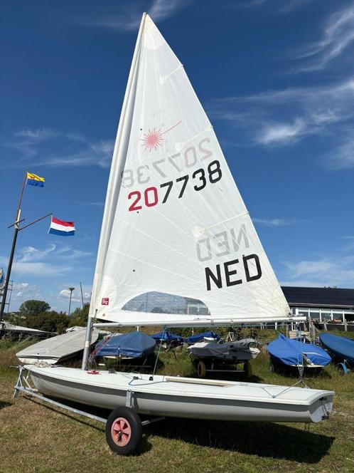 Mooie Laser zeilboot te koop, Watersport en Boten, Open zeilboten, Gebruikt, Laser, 3 tot 6 meter, Polyester, Geen motor, Overige brandstoffen