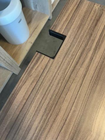 Instelbaar bureau 180x90xH62-84 cm, 70 euro/stuk,12 stuks - afbeelding 8