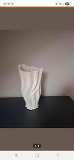 Vaas/bloempot PTMD, Ophalen, Wit, Aardewerk of Porselein, Zo goed als nieuw