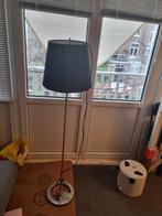 Dimbare IKEA lamp met beschadigde kap - gratis ophalen, Gebruikt, Ophalen of Verzenden, Metaal, Minder dan 100 cm