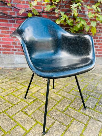 Eames Herman Miller Black Edition Arm Chair vintage vitra beschikbaar voor biedingen