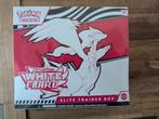Pokemon Scarlet & Violet White Flare Elite trainer box ETB, Hobby en Vrije tijd, Verzamelkaartspellen | Pokémon, Ophalen of Verzenden