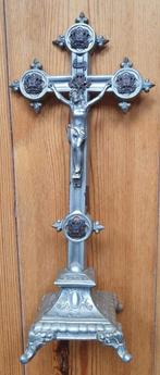 Crucifix kruisbeeld staand achterzijd ook bewerkt, Gebruikt, Ophalen of Verzenden