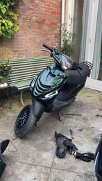 Piaggio Zip 50cc 2t sp, Fietsen en Brommers, Scooters | Piaggio, Ophalen, Tweetakt, Zip, Zo goed als nieuw