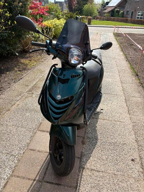 Piaggio Zip, Fietsen en Brommers, Scooters | Piaggio, Zo goed als nieuw, Zip, Ophalen