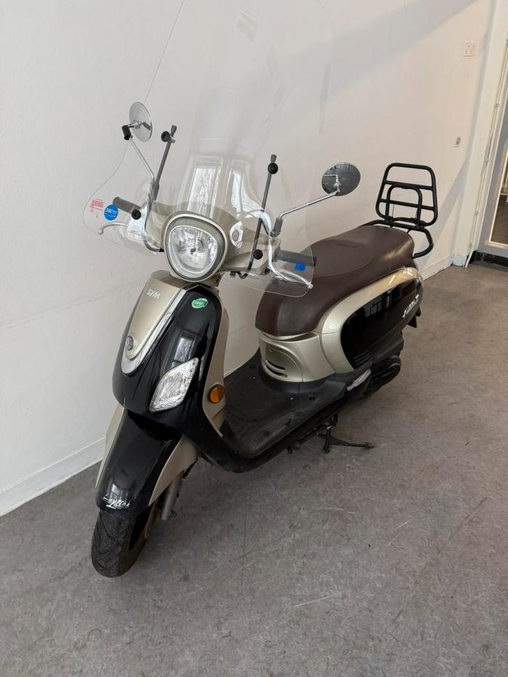 Sym Fiddle  2  Brom Scooter, Fietsen en Brommers, Scooters | SYM, Gebruikt, Fiddle, Benzine, Ophalen