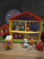 Peppa Pig Speelhuis met Figuren en Voertuigen, Ophalen of Verzenden, Gebruikt, Jongen of Meisje