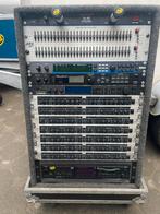 Effectenrack in caces gestofeerd., Ophalen, Gebruikt