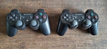 2 zwarte sony controllers playstation 3 beschikbaar voor biedingen