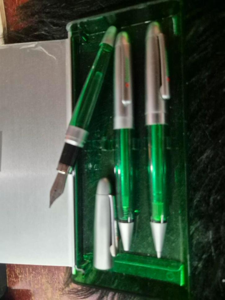 Pennen Set heineken, Antiek en Kunst, Antiek | Kantoor en Zakelijk, Ophalen of Verzenden