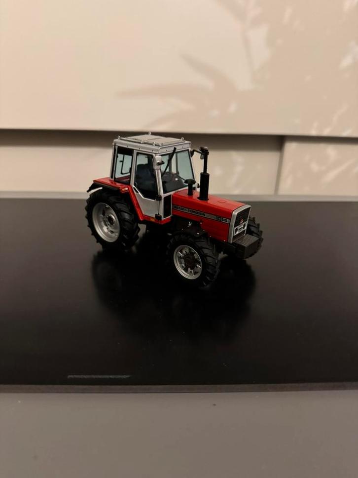 Massey Ferguson 1014, Hobby en Vrije tijd, Modelauto's | 1:32, Zo goed als nieuw, Tractor of Landbouw, Overige merken, Ophalen of Verzenden