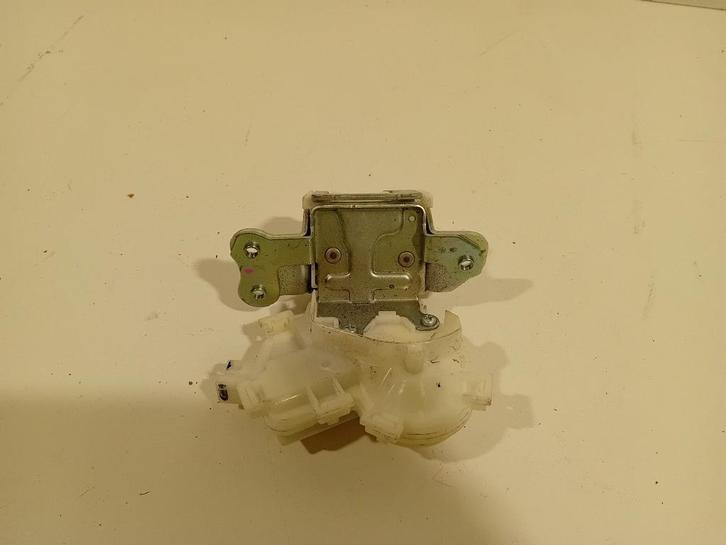 Slot mechaniek kofferdeksel achterklep elektrisch Mitsubishi, Auto-onderdelen, Carrosserie en Plaatwerk, Mitsubishi, Gebruikt