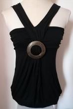 LEUKE en TRENDY zwarte top met grote bronskleurige gesp mt.S, Zwart, Nieuw, Ophalen of Verzenden, Maat 36 (S)