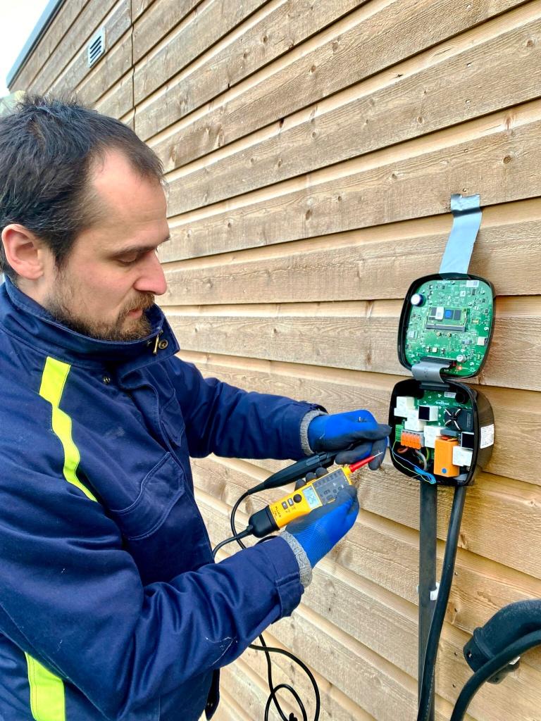 Elektricien | Meterkast | Laadpaal | Thuisbatterij | EMS, Diensten en Vakmensen, Elektriciens, Garantie