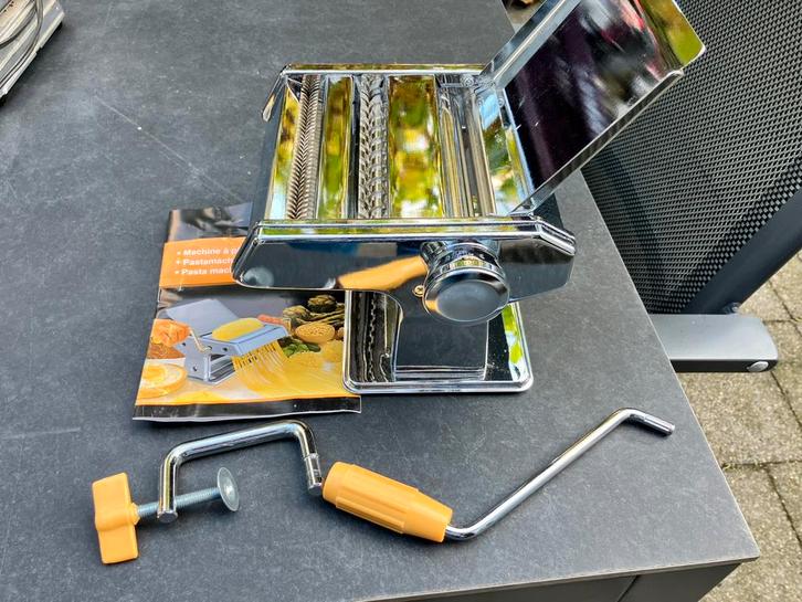 Pastamachine, Huis en Inrichting, Keuken | Keukenbenodigdheden, Zo goed als nieuw, Ophalen of Verzenden