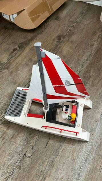Playmobiel catamaran beschikbaar voor biedingen