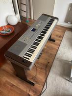 Yamaha DGX-640 Portable Grand – inclusief pedaal, Ophalen, Gebruikt, 88 toetsen, Yamaha