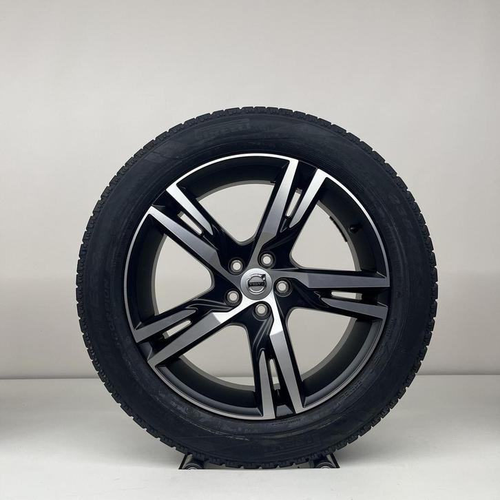 Volvo XC60 - 19 inch - winterbanden NIEUW, Auto-onderdelen, Banden en Velgen, Banden en Velgen, Winterbanden, 19 inch, 235 mm