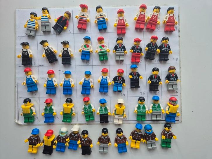 Lego vm4 div vintage man poppetjes town boer piloot paradisa, Kinderen en Baby's, Speelgoed | Duplo en Lego, Zo goed als nieuw