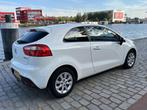 Kia Rio 1.2 CVVT Plus Pack 3 deurs airco keurige auto, Auto's, Euro 5, Zwart, 4 cilinders, Electronic Stability Program (ESP)