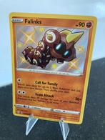 Falinks SV074/SV122 - Shining Fates, Hobby en Vrije tijd, Verzamelkaartspellen | Pokémon, Ophalen of Verzenden, Zo goed als nieuw