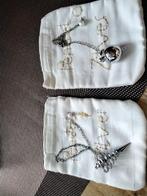 2 zilveren pendels spiritualiteit, Boeken, Ophalen of Verzenden, Zo goed als nieuw, Spiritualiteit algemeen, Overige typen