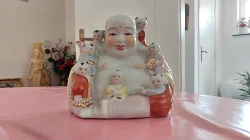 porseleinen lachende Happy Boeddha met 6 kindjes,,, Huis en Inrichting, Woonaccessoires | Boeddhabeelden, Nieuw, Ophalen