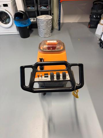 Taski Aquamat 45 Tapijtreiniger beschikbaar voor biedingen