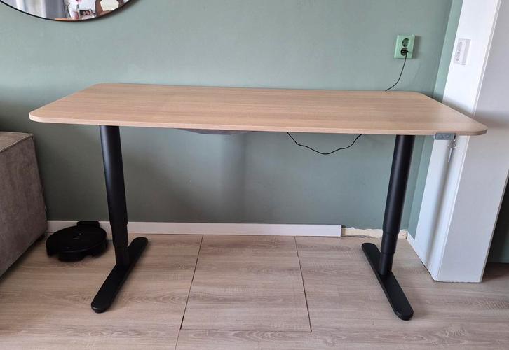 IKEA Bekant Elektrisch Zit/Sta Bureau 160x80, Huis en Inrichting, Bureaus, Zo goed als nieuw, Stabureau, Elektrisch, In hoogte verstelbaar