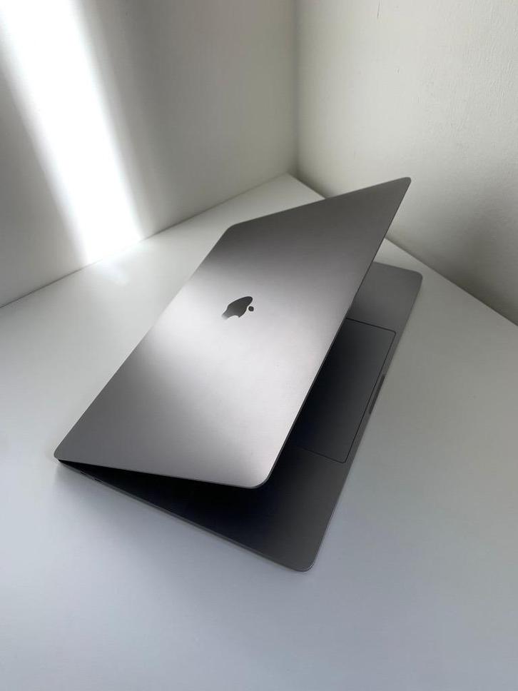 MacBook Pro 15 inch, Computers en Software, Apple Macbooks, Gebruikt, MacBook Pro, 15 inch, 2 tot 3 Ghz, 512 GB, 16 GB, Qwerty