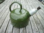 Emaille groene fluitketel met gouden bies., Antiek en Kunst, Ophalen of Verzenden