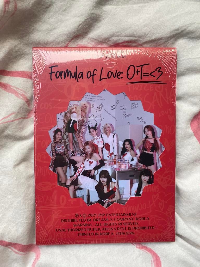 SEALED twice formula of love album rode versie nieuw, Ophalen of Verzenden, Zo goed als nieuw, Aziatisch