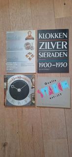 klokken en horloges enkele boekjes / folders, Antiek en Kunst, Antiek | Klokken, Ophalen of Verzenden