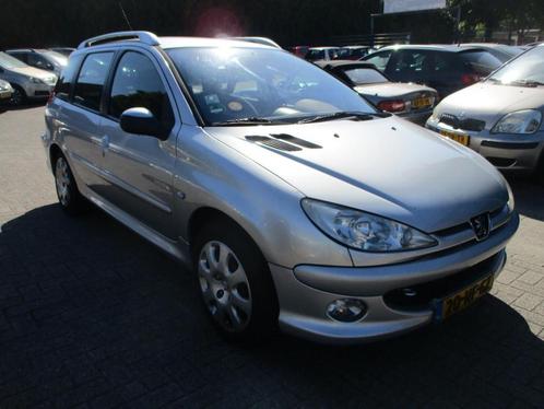 Peugeot 206 SW 1.6-16V Quiksilver TREKHAAK! APK 9-2026!, Auto's, Peugeot, Te koop, Airbags, Airconditioning, Boordcomputer, Centrale vergrendeling