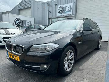 BMW 5-Serie 3.0i 2010 Touring Aut8 17" Navi,Clima,Leder,PDC* beschikbaar voor biedingen