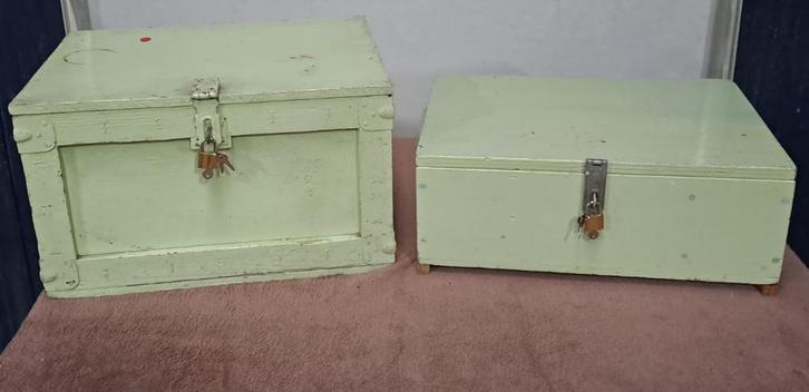 2 houten kisten mintgroen met koperen hangslot (NIEUW), Huis en Inrichting, Woonaccessoires | Kisten, Gebruikt, Minder dan 50 cm