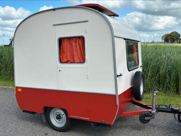 Nette Oldtimer Weferlinger Heimstolz LC9-200 caravan, 1976 beschikbaar voor biedingen