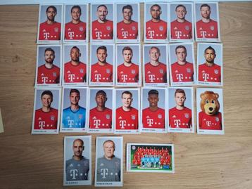 FC BAYERN MUNCHEN 2015-16 voetbalplaatjes beschikbaar voor biedingen