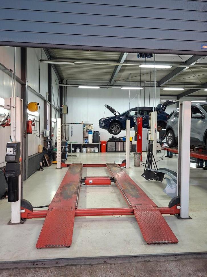 Stenhoj 4 koloms Hefbrug 5200 kg 5.2 m rijbaan middenkrik, Auto diversen, Autogereedschap, Ophalen