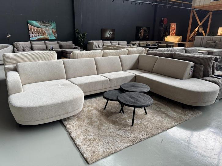 U-bank boucle met ronde lounge leverbaar vannuit voorraad, Huis en Inrichting, Banken | Bankstellen, Nieuw, Hoekbank, Vierpersoons of meer